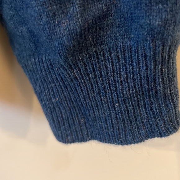 100%Cashmere Club Room Sweater Sz Large Medium Blue soft soft Feel 100% cashmere - Picture 6 of 7